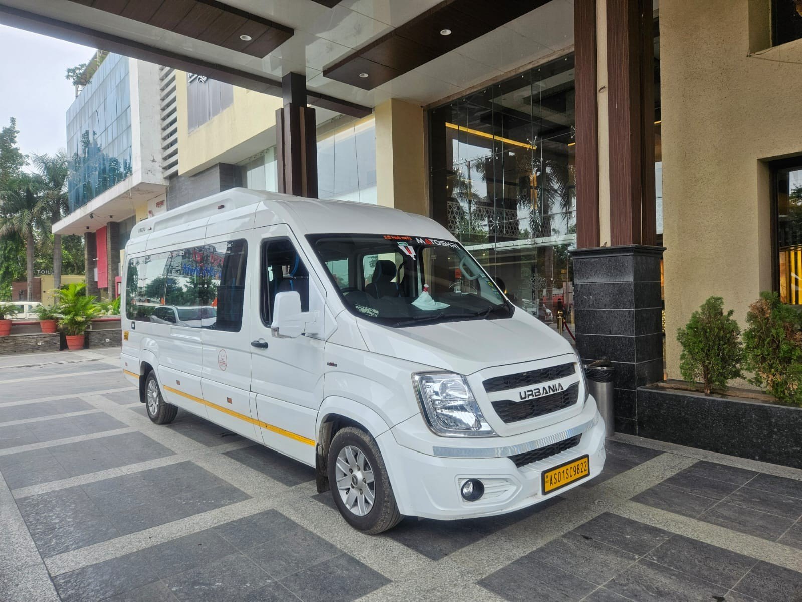 15 Seater Urbania